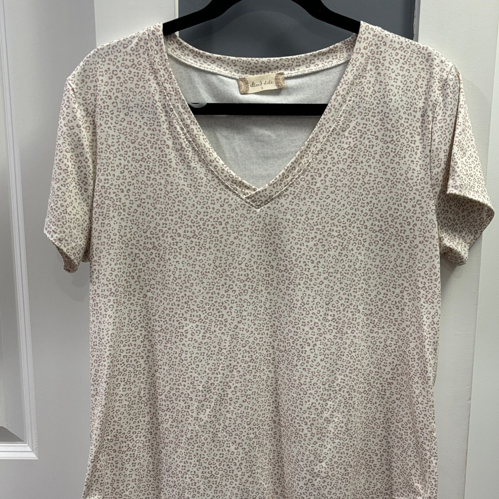 Altar'd State Beige and Taupe V-Neck Tee